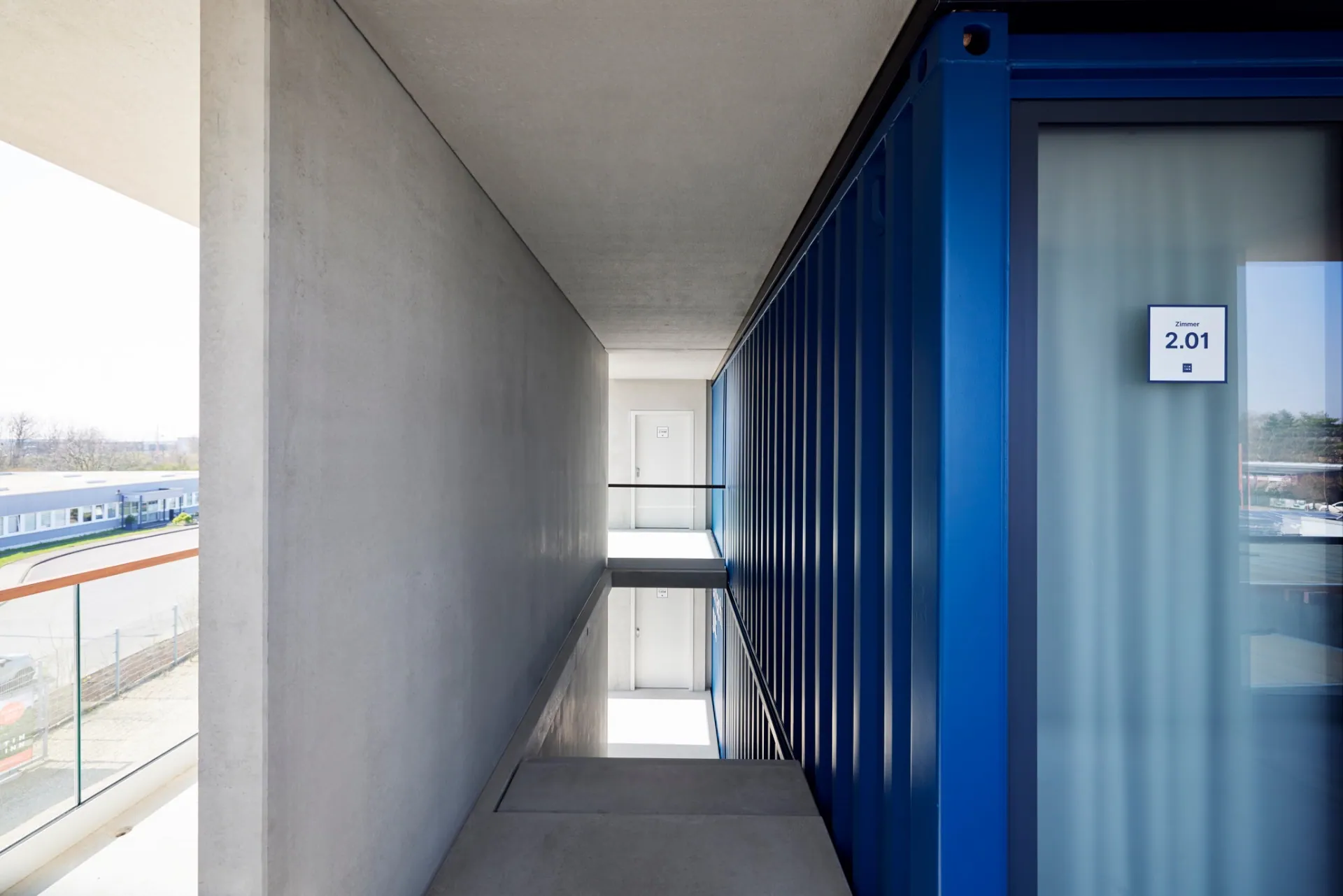 Check-in corridor
